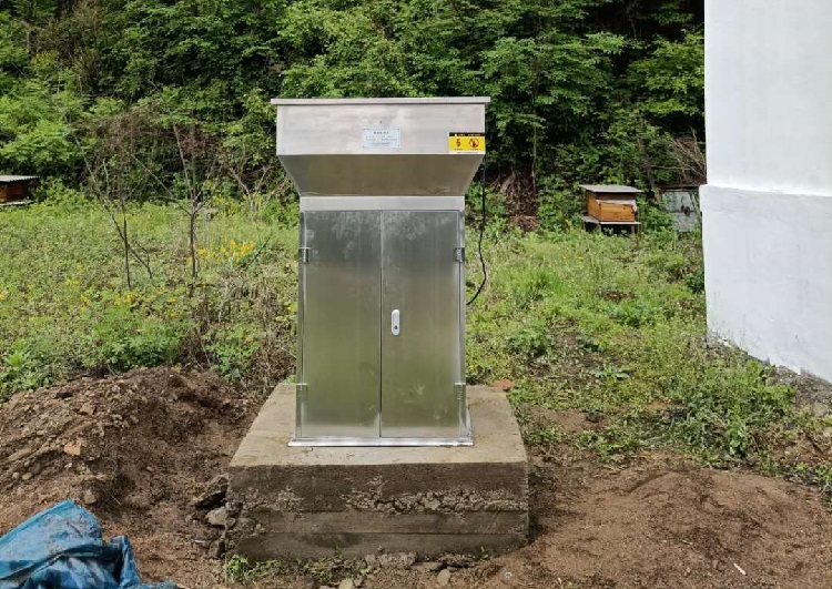 高空測報(bào)燈