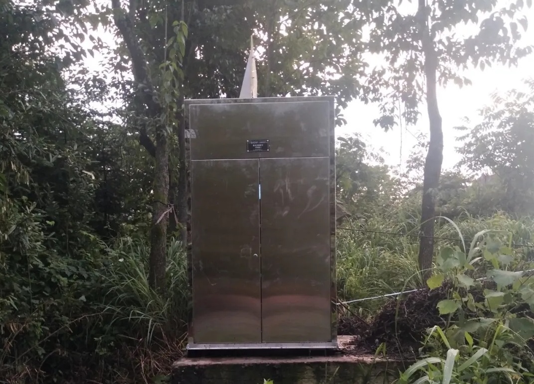 高空昆蟲控誘設(shè)備